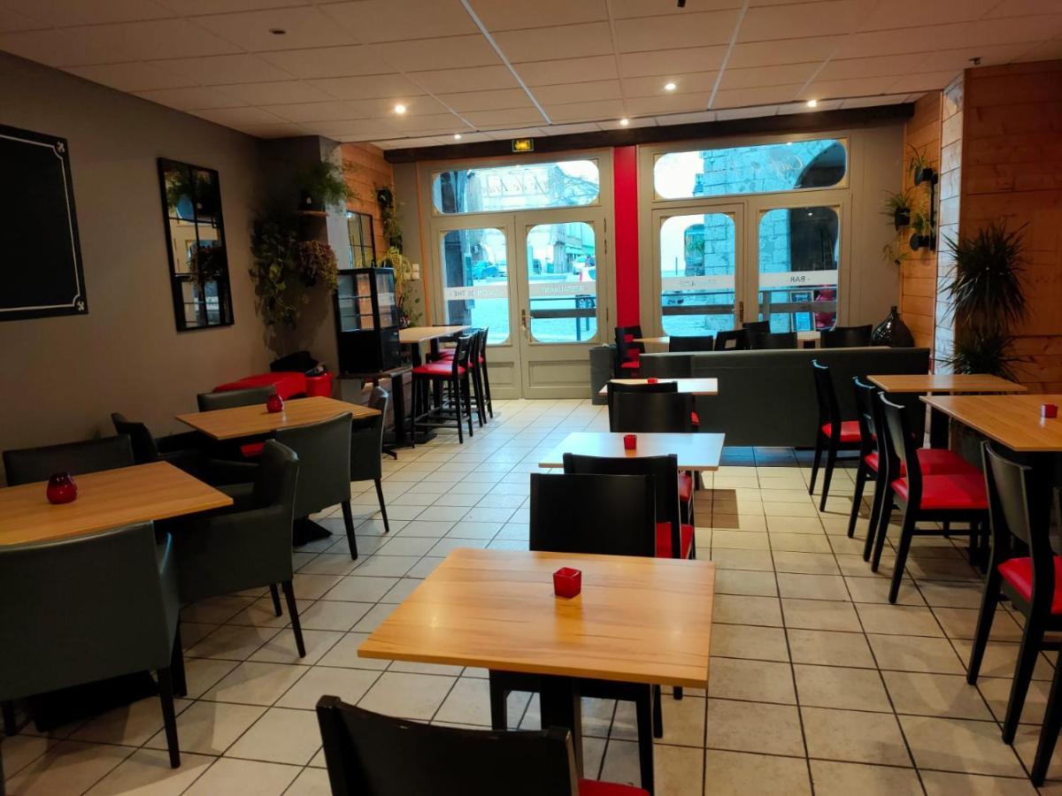 Cafe De France Eauze Panzió Kültér fotó